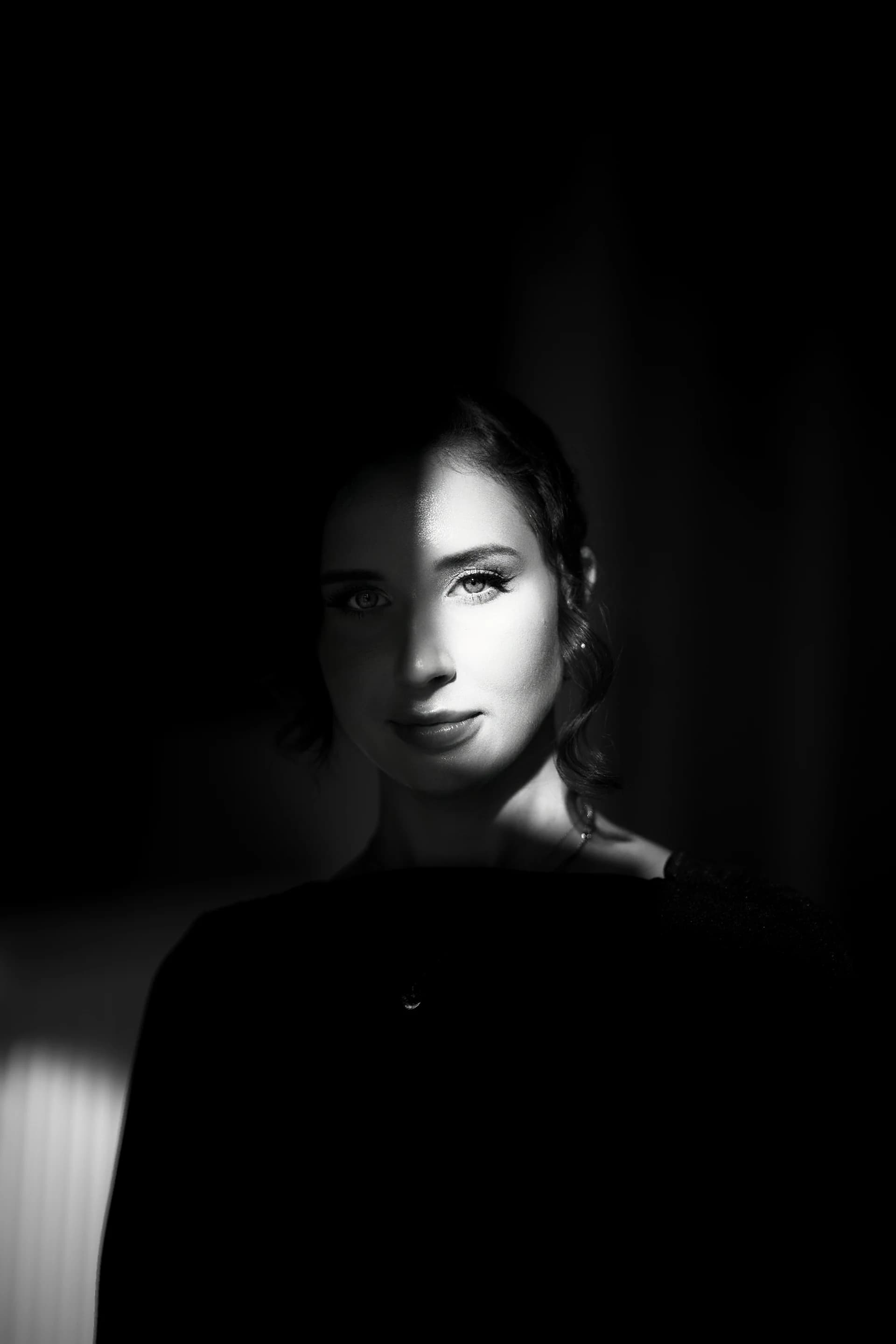 Fine art portrait — soft, directional, sculptural light